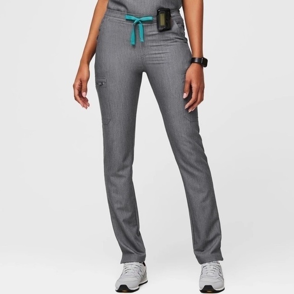 Figs Yola Granite Gray Scrub Pants Size M / Short - Picture 1 of 5